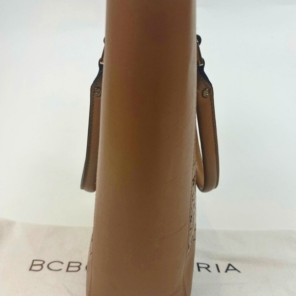 BCBG Tall Genuine Leather Tote & Dustbag - Picture 3 of 10